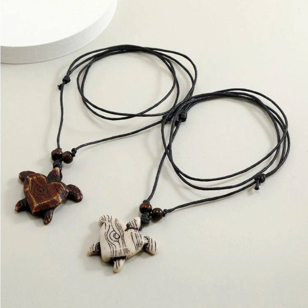 Turtle necklaces - Picture 3 of 4